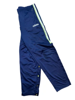 Adidas Track Pants „diemitdenknöpfen“